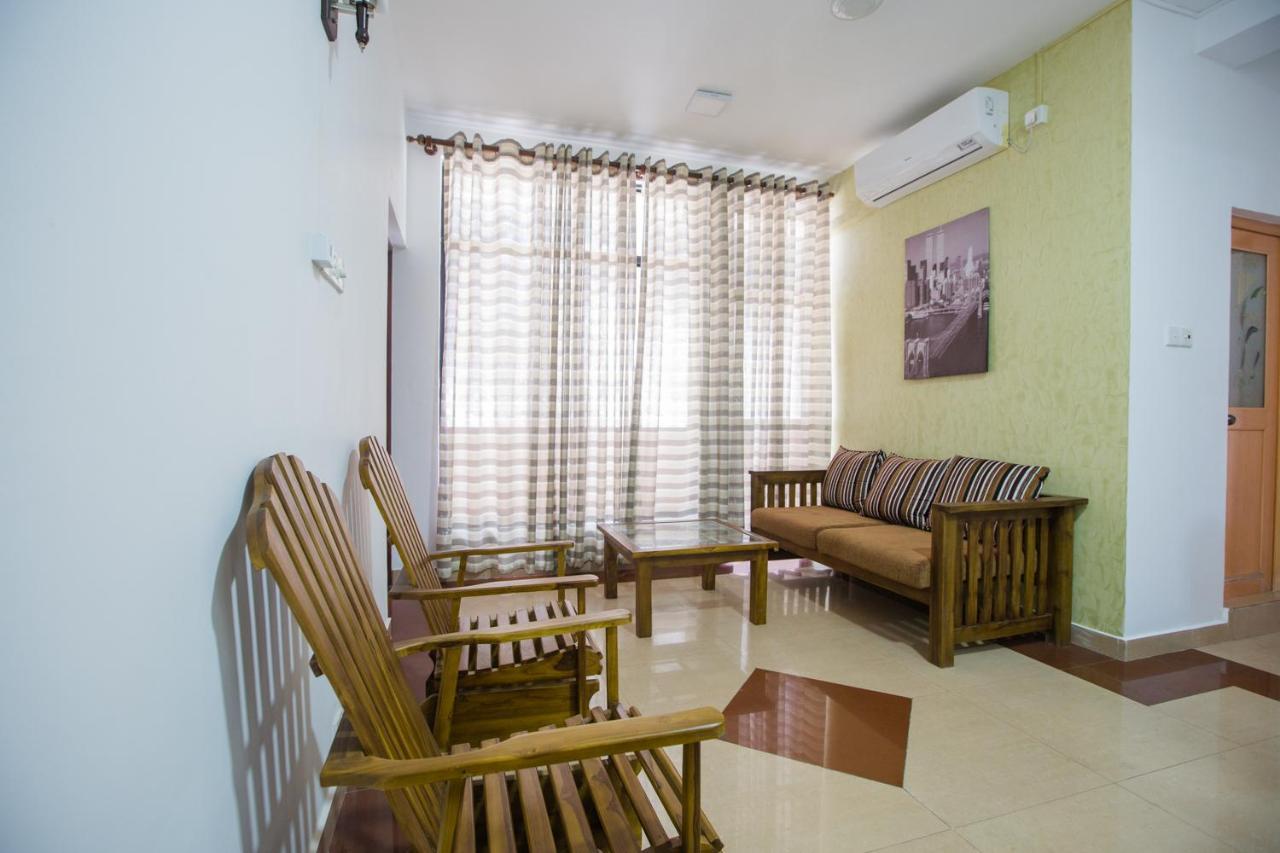 Maple Tree Residencies Otel Dehiwala-Mount Lavinia Dış mekan fotoğraf